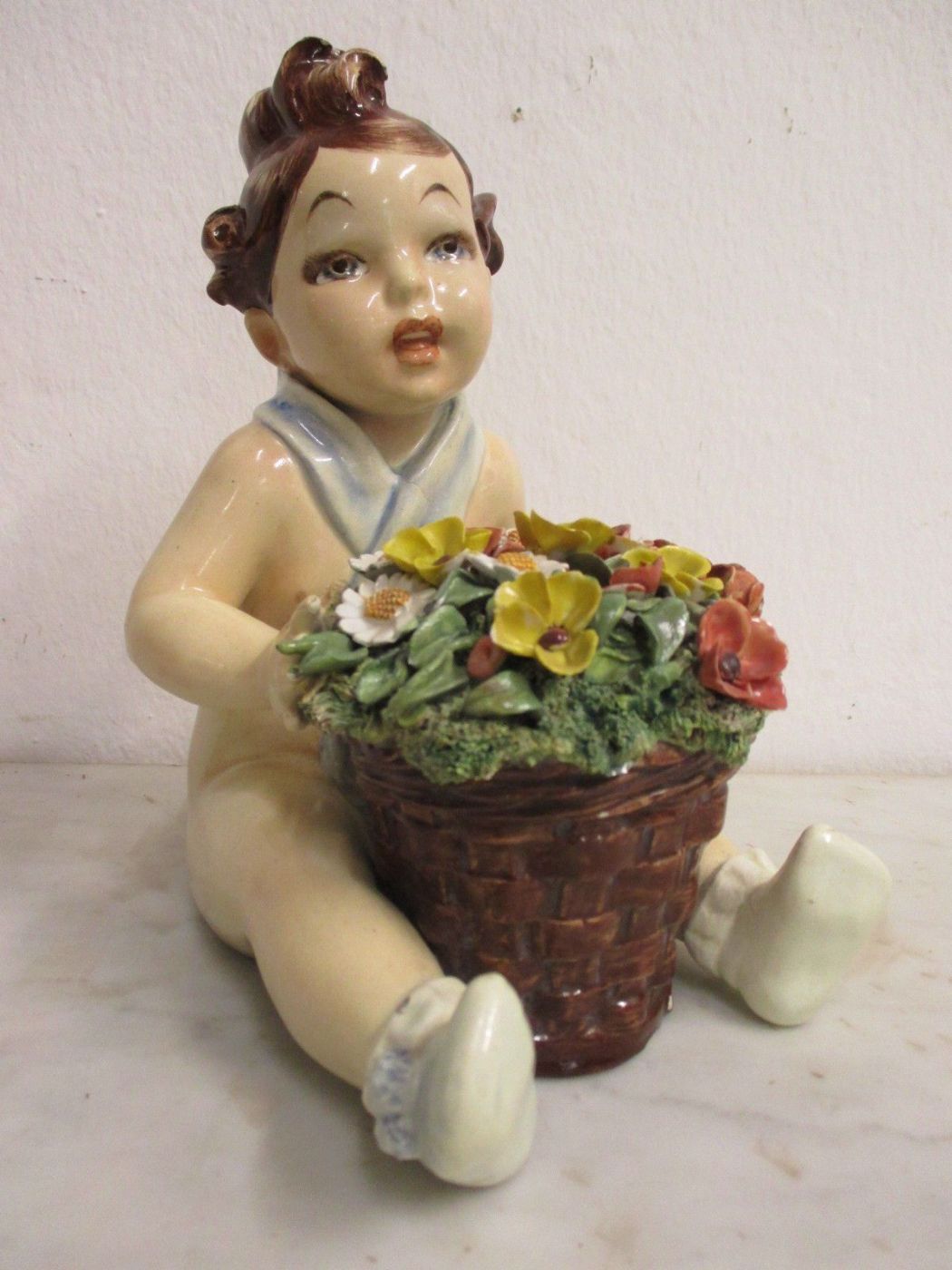 Child figurine with flowers - signed Arturo Pannunzio - 1930s-40s - beautiful!