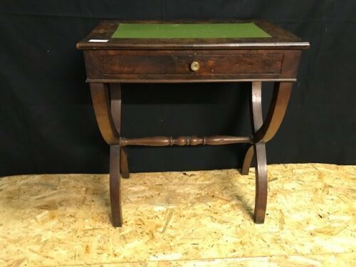 Petite table Carlo X en acajou et placage d'acajou - Restaurée (en cours de restauration)_car 1393