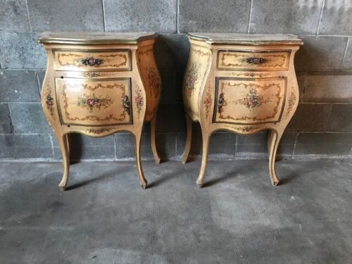 Elegante Coppia di Comodini Veneziani Laccati e Dipinti - Restaurata (in corso)_car 1492