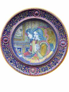 Superbe assiette en céramique à lustre rubis et or signée Prof. SANTARELLI GUALDO TADINO et datée 1925. 43 cm.
