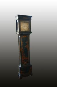 Orologio a colonna inglese di inizio 1800 cineserie con decori