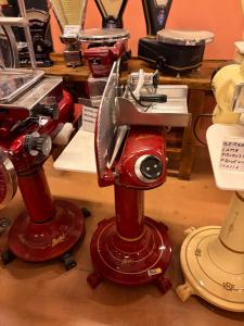 Affettatrice Berkel modello 114 restaurata rossa