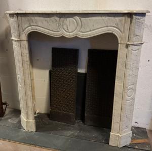 CHM601 - Antique Pompadour fireplace, 19th century, measures cm L 104 x H 102 x D 33
