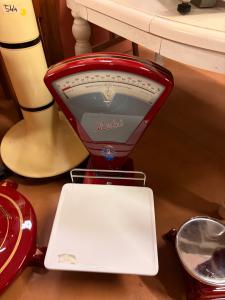 Bilancia Berkel modello K a un piatto restaurata rossa