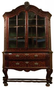 Vitrine holandesa de duas partes em mogno incrustado do século XVIII