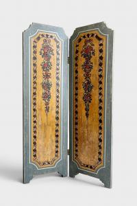 Paravento in legno laccato con elementi originali del XVIII secolo