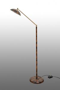 Stehlampe aus Messing und Zelluloid. 20. Jahrhundert.