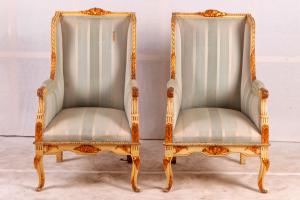Par de poltronas bergère francesas estilo Luís XV laqueadas