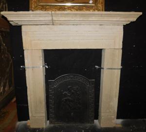 chp318 - Stone fireplace, 17th century, W 111 x H 112