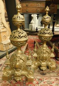 AL307 - Pair of carved andirons, dimensions cm W 25 x H 55 x D 65