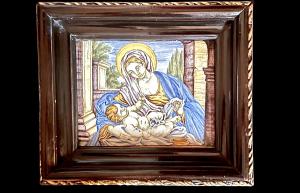 Formella in maiolica policroma raffigurante Madonna con Bambino.Bottega Gentili,Castelli d’Abruzzo.