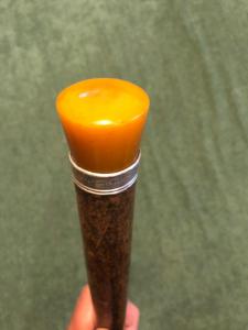 Bastone ‘pila’ con pomolo in Bakelite che si illumina (tramite pila da inserire all’interno).