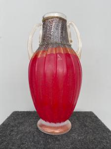 Vaso in vetro sommerso pesante costolato e lavorato all’acido con inclusioni oro e argento.Firmato.La Fornasotta.Murano.