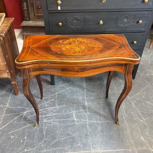 Antica console tavolo da gioco stile Luigi XV fine del XIX secolo . Palissandro , intarsi e bronzi . Mis L 82 prof cm 41 . h 73 