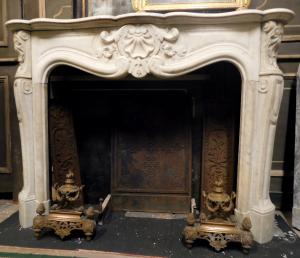 CHM871 - White Carrara marble fireplace, dimensions cm L 143 x H 109 x D 37