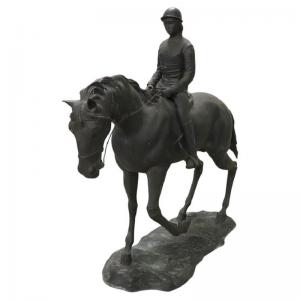Große signierte Bronze, Jockey auf Pferd, H 103 cm