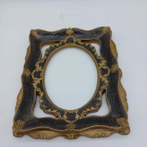 Glasierte Gipsleiste