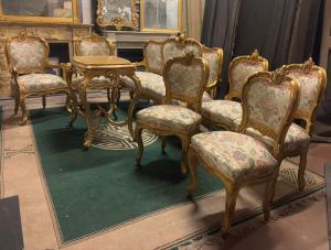 PANC159 - Sala de estar em madeira dourada, século XIX, medidas diversas