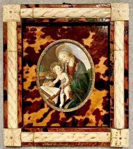Dipinto miniatura raffigurante copia del dipinto Madonna del Libro di Botticelli con cornice in tartaruga e osso.Firmato.