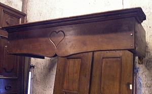 chl115 hood fireplace with heart, walnut, measures 136 cm x 60 cm deep.