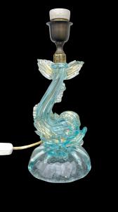 Lampada in vetro soffiato a forma di delfino nei toni azzurri con foglia oro.Manifattura Seguso.Murano.