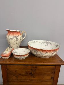 Antigo conjunto de toucador em porcelana Limoges do século XIX, 30x40cm
