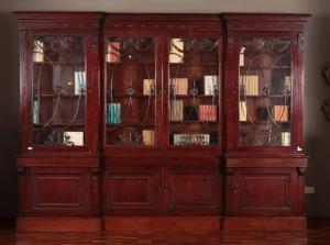 Großes Bücherregal im englischen Regency-Stil des 19. Jahrhunderts aus Mahagoni