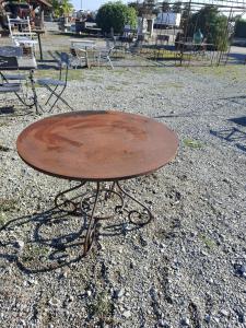 Mesa de ferro pesado D100 - H76