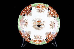 English porcelain plate with polychrome oriental-style decorations.