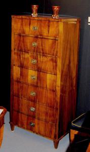  Vienna 1815-20 c.a. Rara chiffoniere comò settimanale del primo periodo biedermeier viennese, di pratica integrità e in prima patina