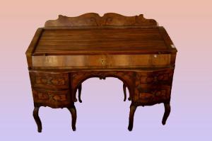 Antique Louis XV style roll-top desk from the 1700s in walnut and walnut burl with inlays