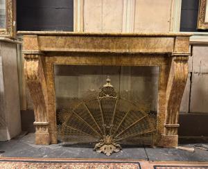 CHM915 - Yellow marble fireplace, 19th century, dimensions cm W 135 x D 38 x H 101, opening W 94 x H 75
