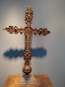 Croce in pastiglia