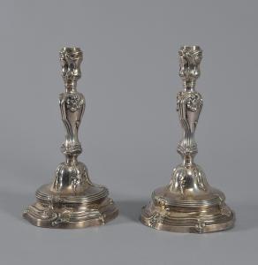 Coppia di candelieri Luigi XV in argento, Genova Torretta 1777