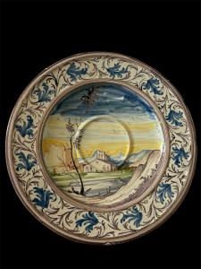 Grande piatto in maiolica , Pavia, inizio del XVIII secolo VENDUTO