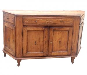 Grande antica credenza scantonata Veneto XVIII secolo ciliegio massello