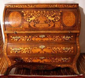 Antique Dutch Louis XV roll-top desk from the 1700s in richly inlaid mahogany wood