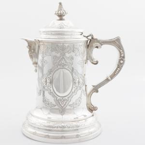 Jarro com tampa em prata esterlina, interior em prata vermeil, Rainha Vitória, Samuel Smily Goldsmiths Alliance, Londres, 1868