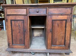 arm152 - n. 3 walnut desks, 18th century, cm L 118 x H 89 x D 70