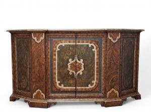 GRANDE CREDENZA SCANTONATA LACCATA - VENETO - XVIII SEC.