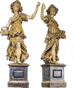 coppia di Angeli scolpiti e laccati tutti originali