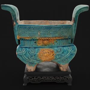 Chinese Sancai porcelain incense burner, Ming Dynasty, 17th century