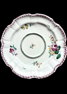 Majolica plate with rose decoration. Finck Manufacture. Bologna.