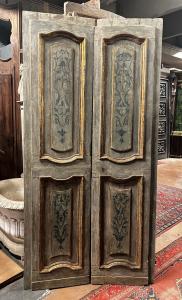 PTL721 - Porta laqueada e pintada, século XVIII, abertura 100 cm L x 218 cm A
