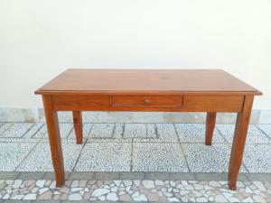 Antico Tavolo,scrittoio,tavolo fisso. 150lx79px81h