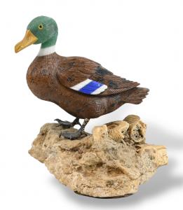 Papera in Pietra Dura su Roccia con Conchiglie Fossili  - Svizzera - XX Secolo 