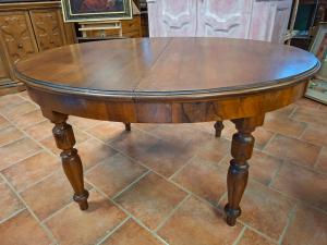 Large extendable oval walnut table - Foto 7