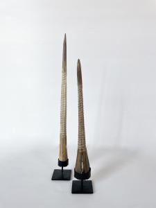 Bearbeiteter Marlin-Rüssel mit Eisenfuß - 2er Set.