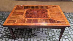 Large extendable Emiliano table veneered and threaded