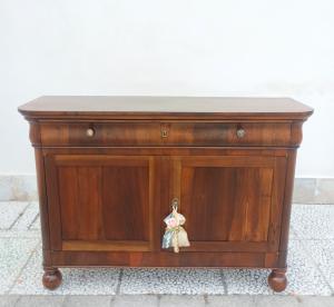 Antica credenza Luigi Filippo con la gola.125lx41px89h